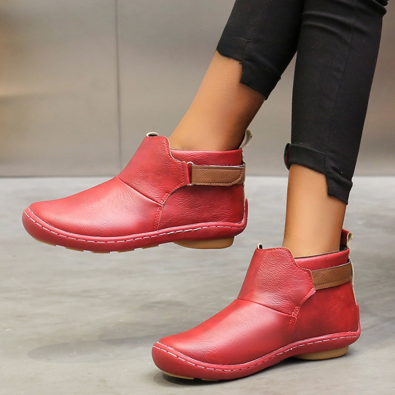 Bota Feminina de Couro Impermeável Cano Curto