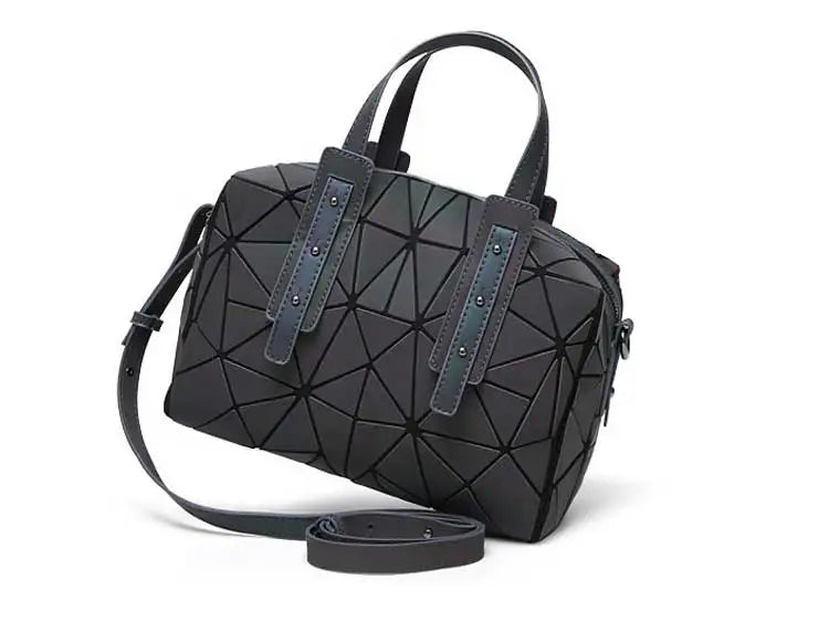 Bolsa Feminina Dobrável com Efeito Luminoso e Design Versátil.