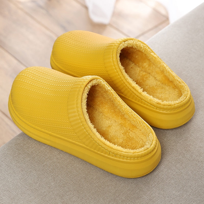 Pantufa Feminina de Inverno Antiderrapante com Forro de Pelúcia.