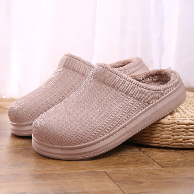 Pantufa Feminina de Inverno Antiderrapante com Forro de Pelúcia.