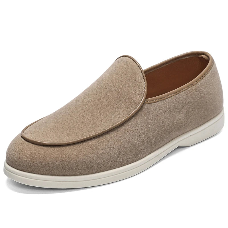 Mocassim Masculino Slip-On em Borracha Premium e Tecido Multicolorido.