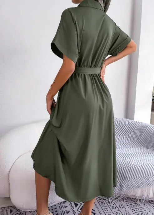 Vestido Feminino Midi com Gola Clássica e Mangas em Capa.