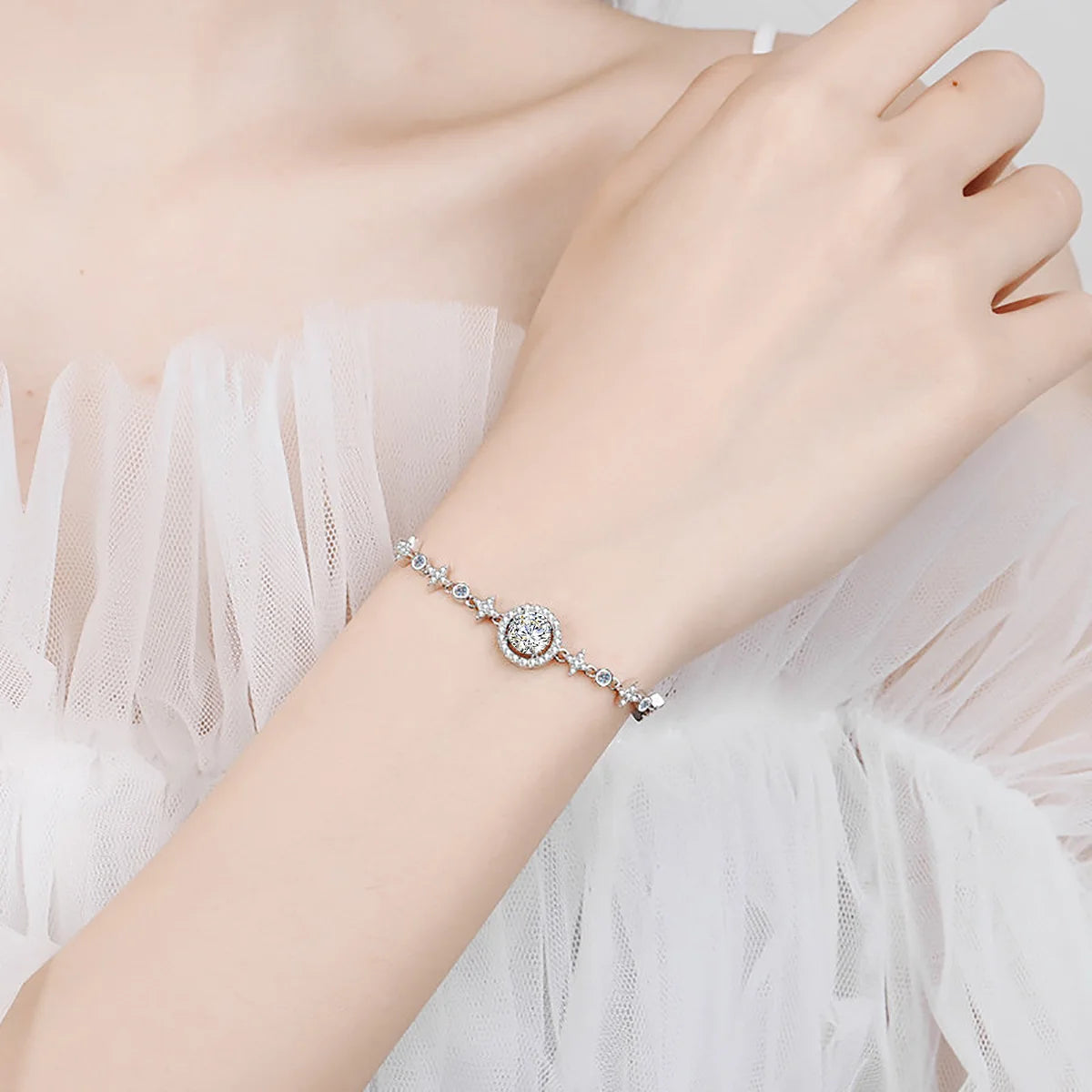 Pulseira Feminina em 100% Prata 925 com Moissanite.