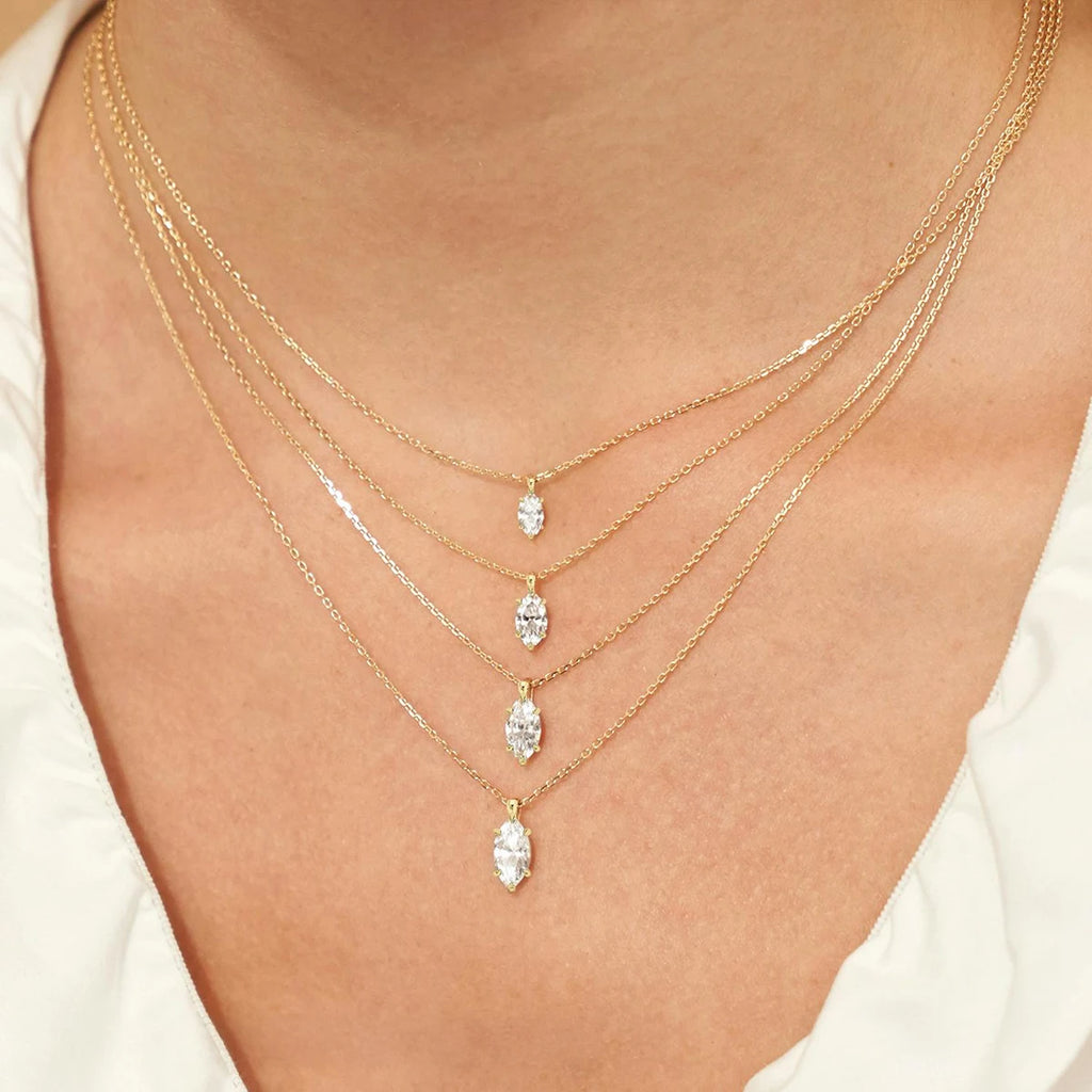 Colar Feminino com Pingente de Moissanite em Ouro 14K.