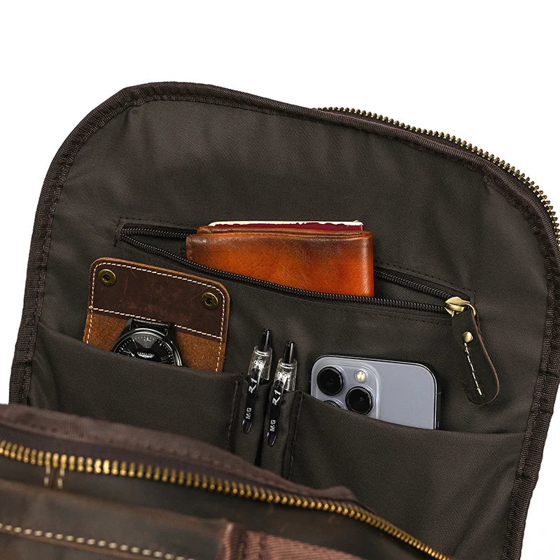Mochila Masculina em Couro Legítimo com Design Robusto e Sofisticado