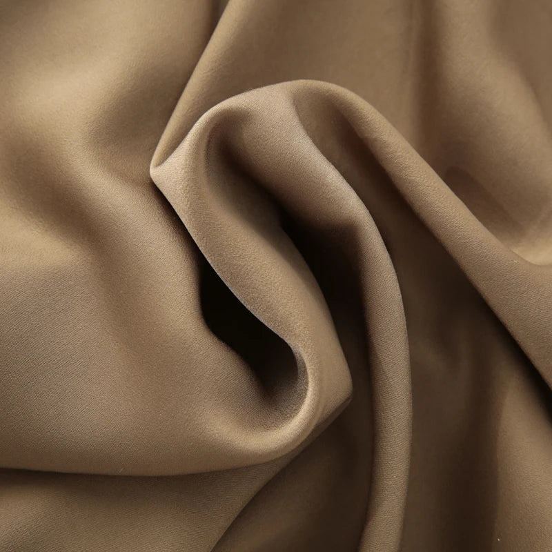 Calça Feminina de Cintura Alta e Perna Larga com Cinto