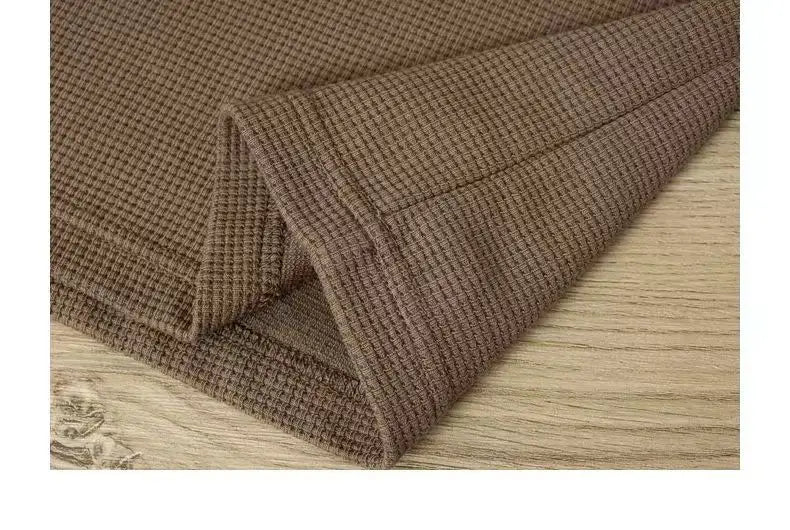 Camiseta Masculina de Malha Waffle com Gola Redonda.