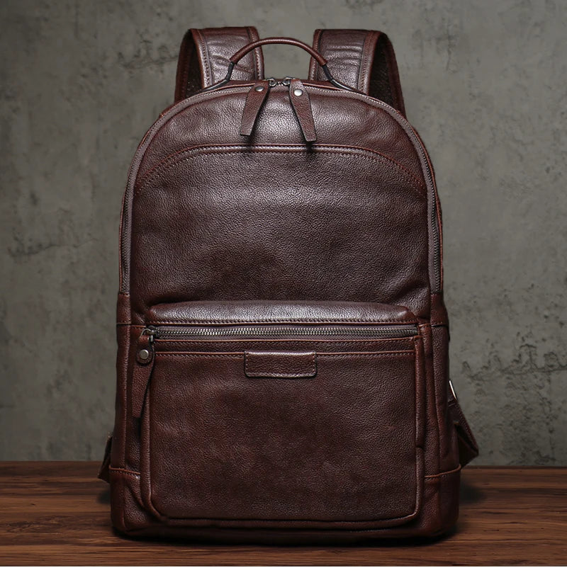 Mochila Masculina em Couro Premium.