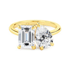 Anel Feminino de Moissanita com Lapidação Esmeralda e Pera em Prata 925 Banhado a Ouro