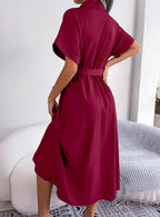 Vestido Feminino Midi com Gola Clássica e Mangas em Capa.