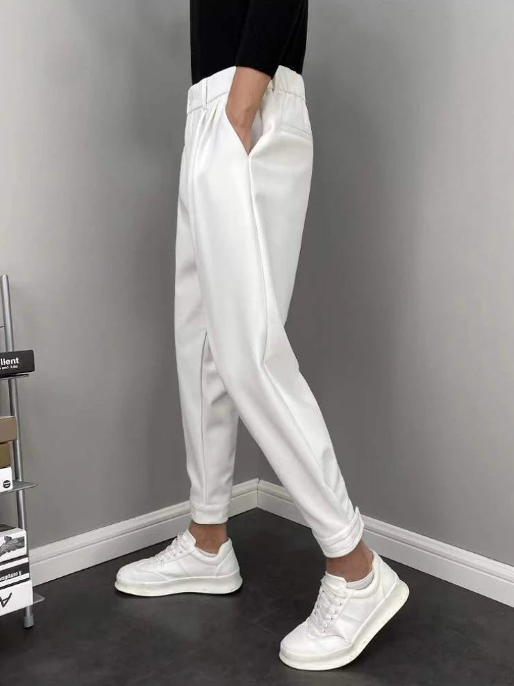 Calça Masculina Casual Plissada de Algodão e Poliéster.