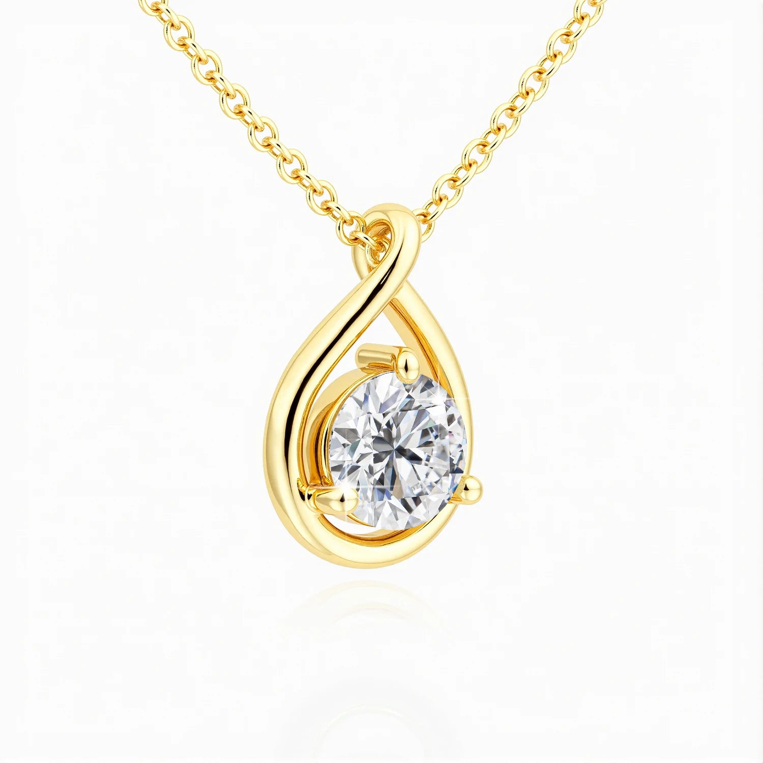 Colar Feminino com Pingente Solitário de Moissanite em Ouro 14K.