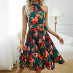 Vestido Feminino de Verão Midi com Estampa Floral e Decote Halter.