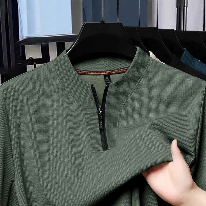 Polo Masculina de Seda Gelada com Zíper e Lapela Moderna.