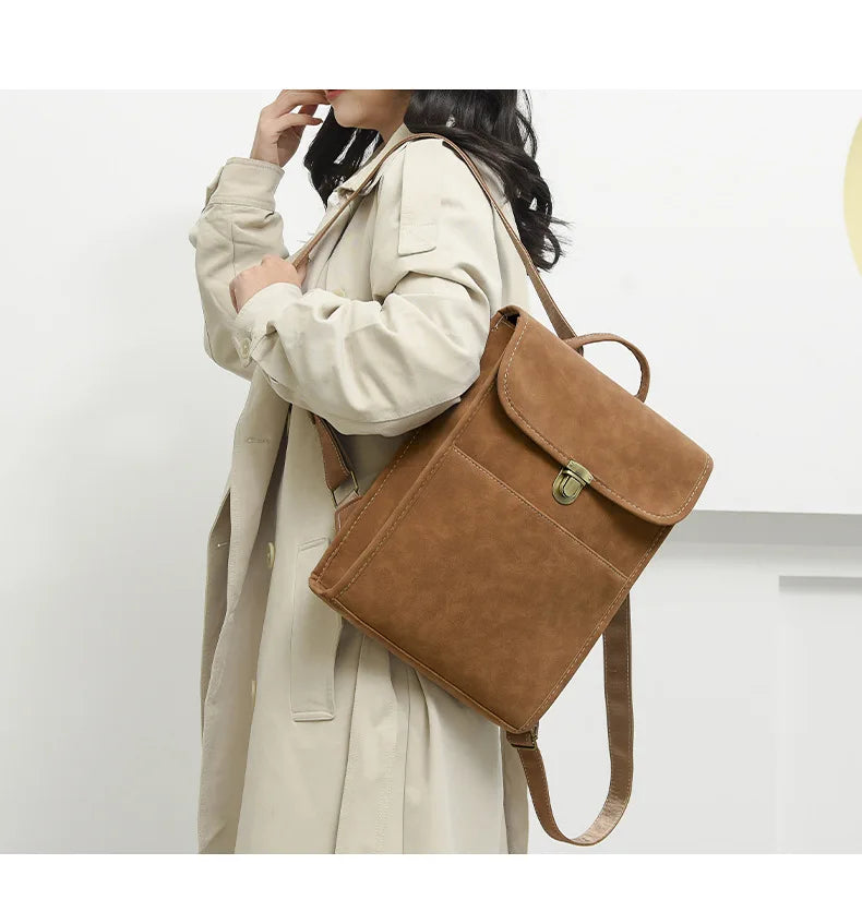 Bolsa Unissex em Couro Legítimo com Design Clássico e Sofisticado.