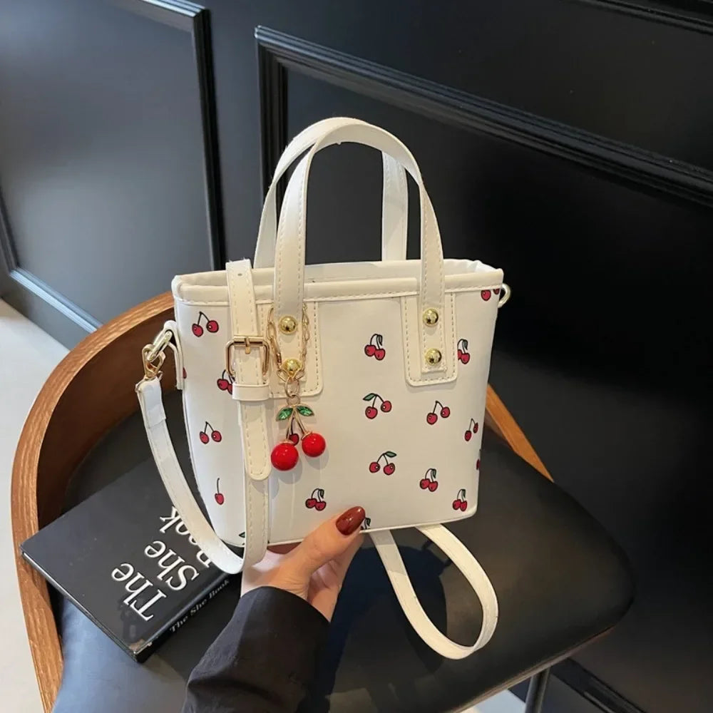 Bolsa de Ombro Feminina em Couro PU com Estampa de Frutas.