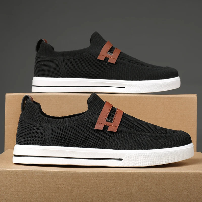 Tênis Masculino em Lona Premium Respirável com Solado em EVA Leve.