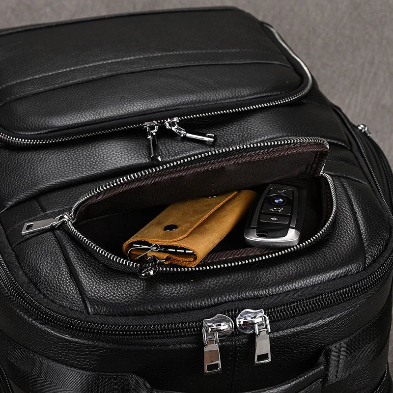 Mochila Masculina em Couro Legítimo com Design Robusto e Sofisticado