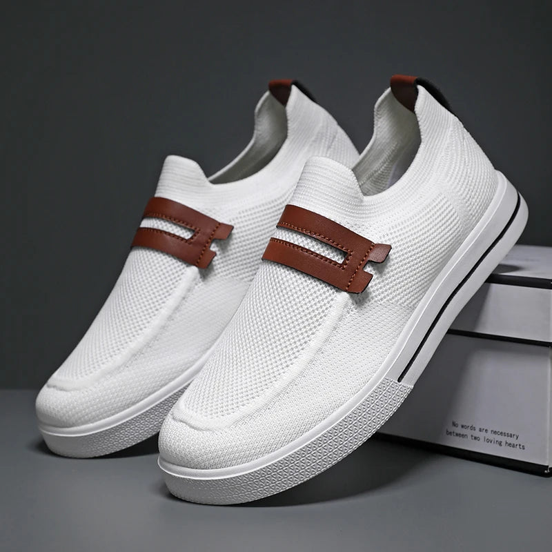 Tênis Masculino em Lona Premium Respirável com Solado em EVA Leve.