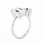 Anel Feminino de Moissanita com Lapidação Esmeralda e Pera em Prata 925 Banhado a Ouro