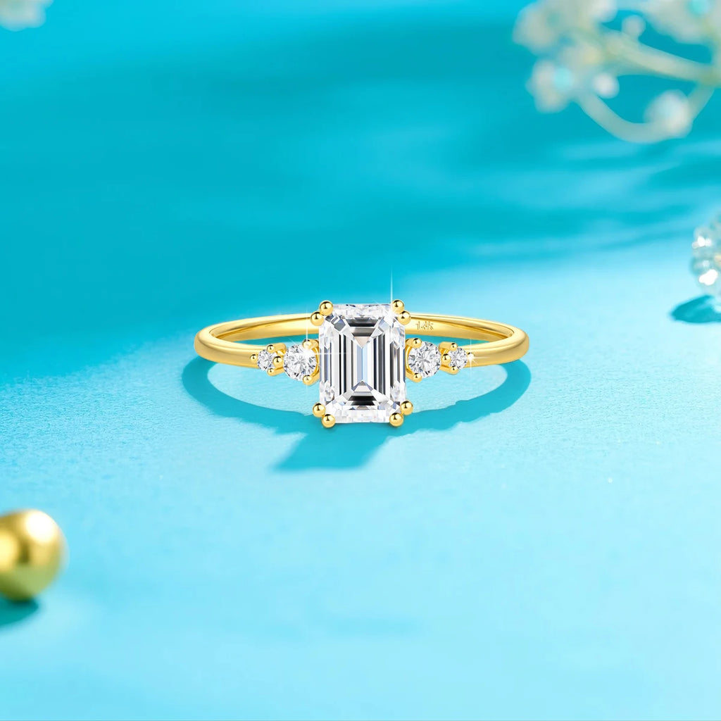 Garb Esmeralda di Luce – Aliança Feminina de Moissanita em Ouro 14K com Lapidação Esmeralda