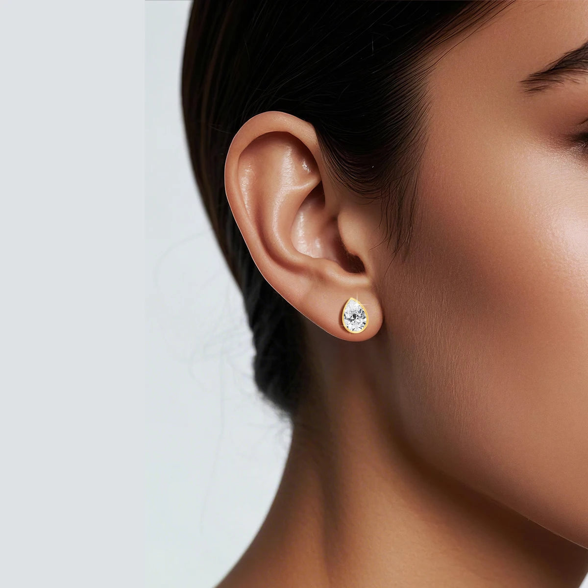 Brincos Femininos com Moissanite em Ouro 14K.