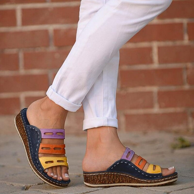 Sandália Ortopédica Feminina de Luxo com Design Ergonômico.