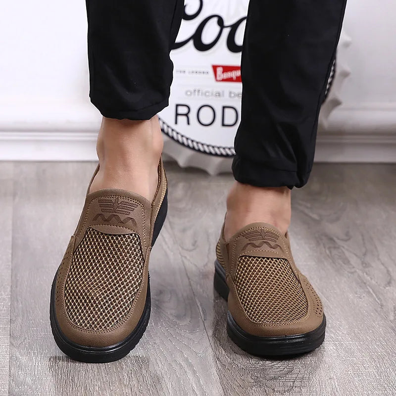 Mocassim Masculino de Malha Respirável com Solado Antiderrapante