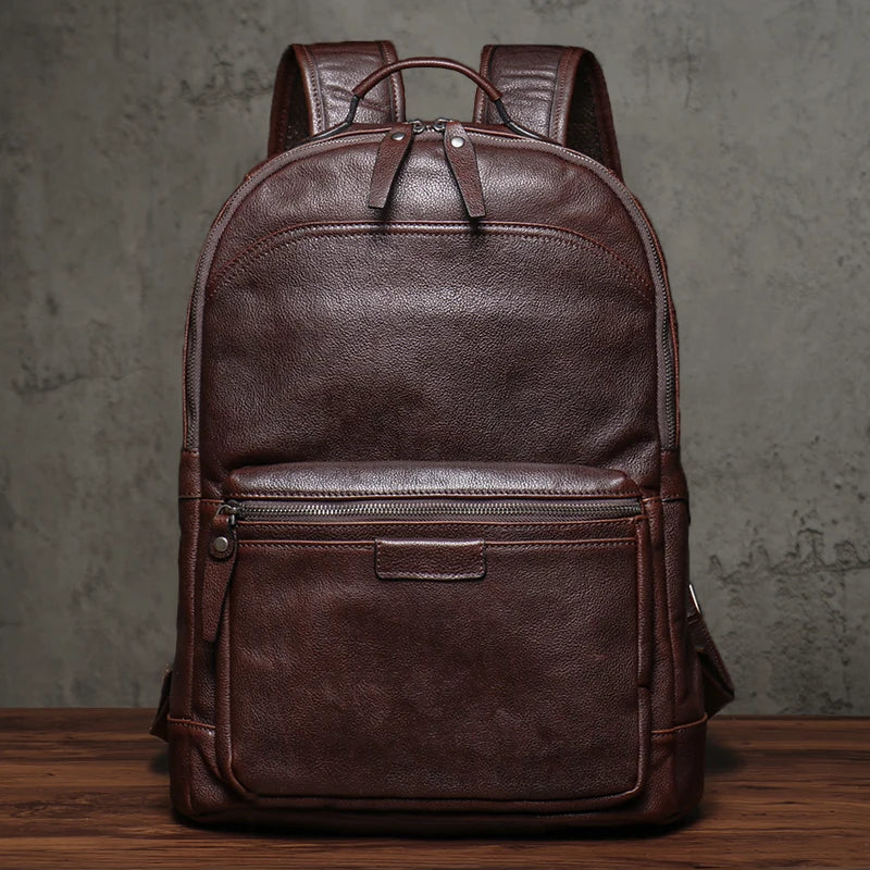 Mochila Masculina em Couro Premium.