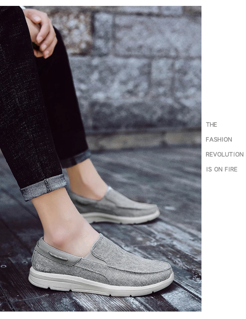 Mocassim Masculino Slip-On em Lona Premium com Solado Massageador de EVA.