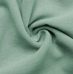 Conjunto Feminino Slim de Verão com Blusa Decote Quadrado e Shorts de Corte Reto.