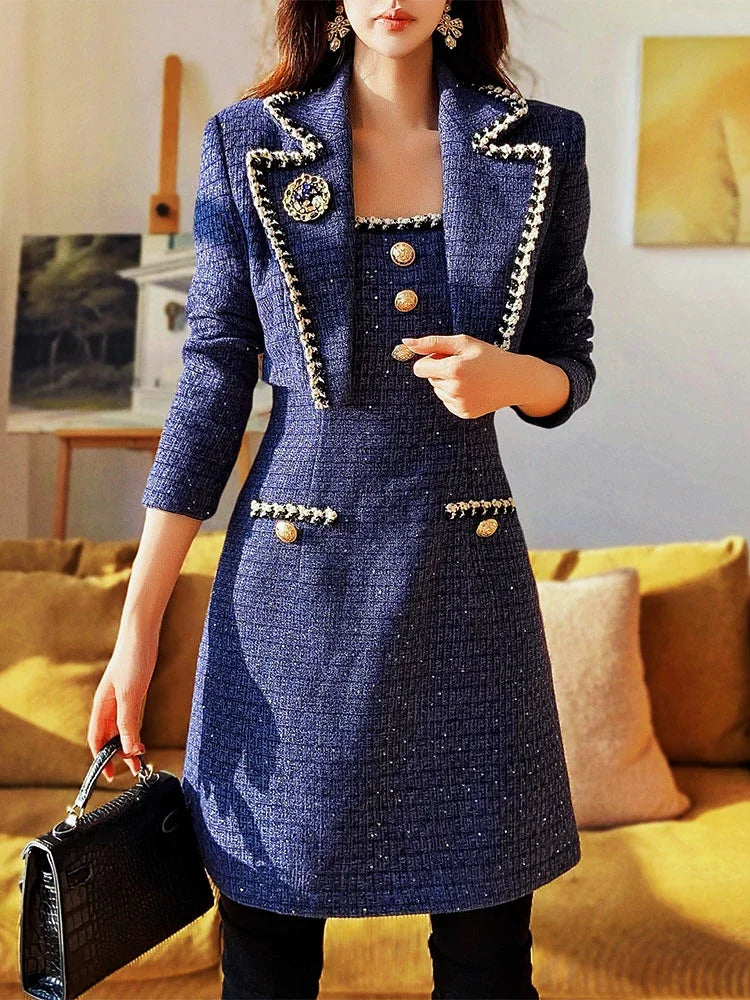 Conjunto Elegante de Colete e Vestido Feminino.