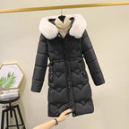 Casaco Feminino Acolchoado com Gola Alta e Capuz Integrado.