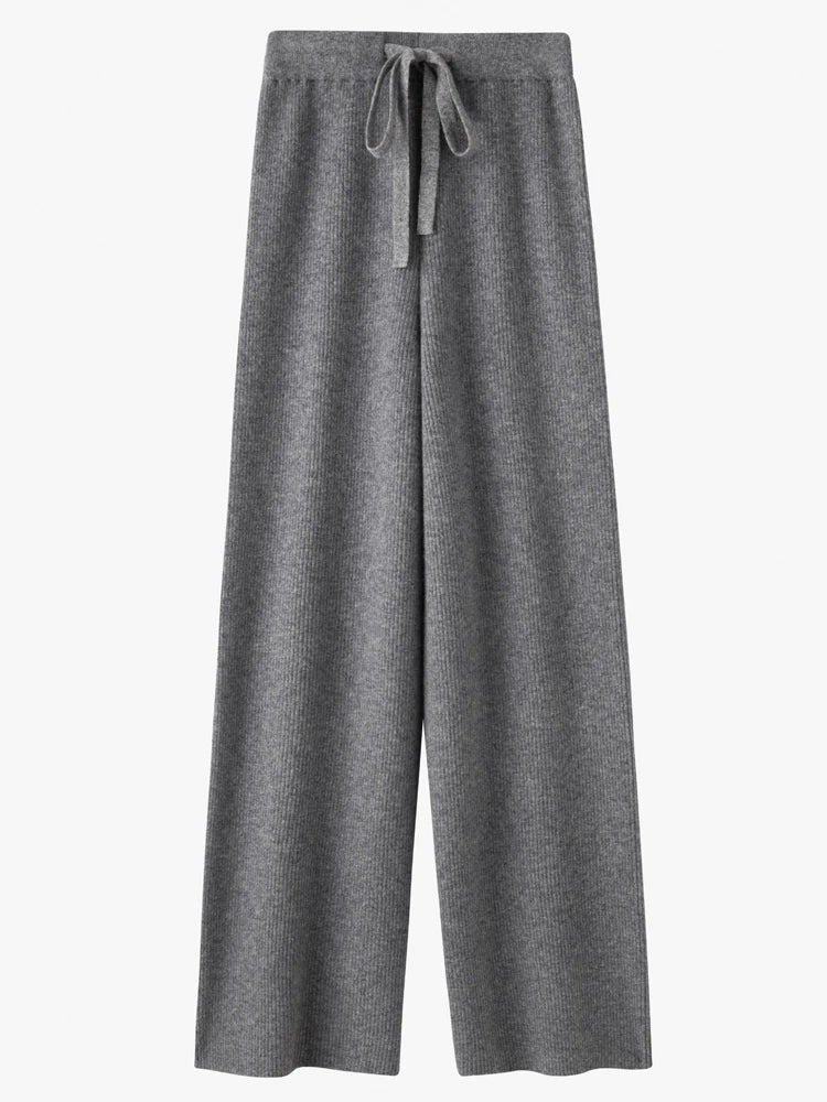 Calça Feminina de Malha Larga em Lã Merino.