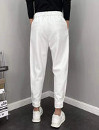 Calça Masculina Casual Plissada de Algodão e Poliéster.