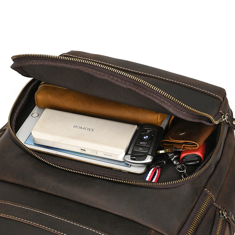 Mochila Masculina em Couro Legítimo com Design Robusto e Sofisticado