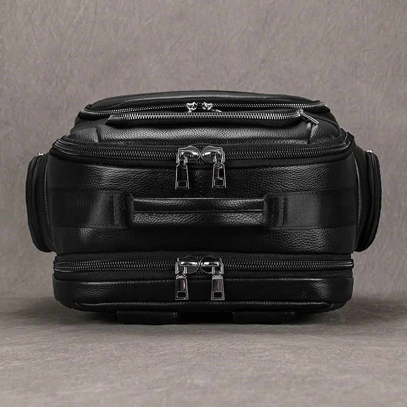 Mochila Masculina em Couro Legítimo com Design Robusto e Sofisticado