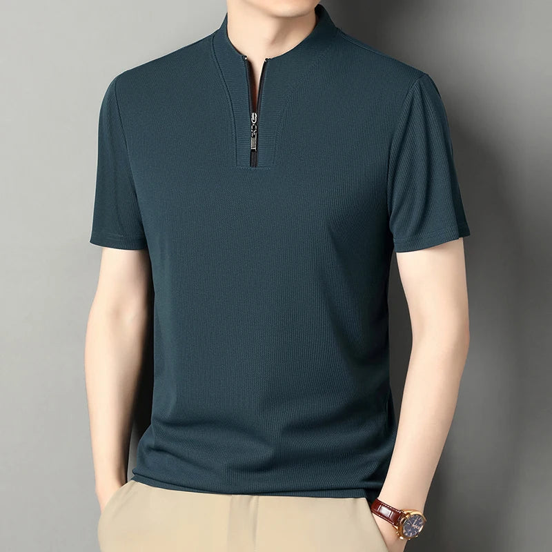 Polo Masculina de Seda Gelada com Zíper e Lapela Moderna.