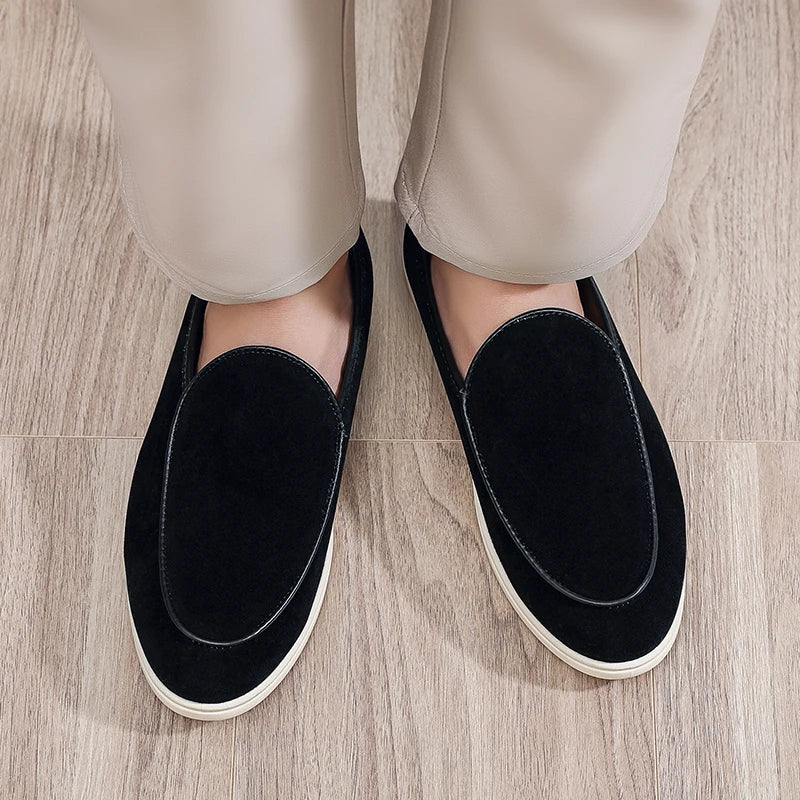 Mocassim Masculino Slip-On em Borracha Premium e Tecido Multicolorido.