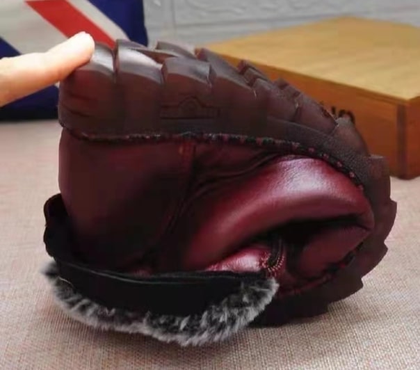 Bota Feminina Impermeável em Couro Duplo com Forro Aveludado Térmico